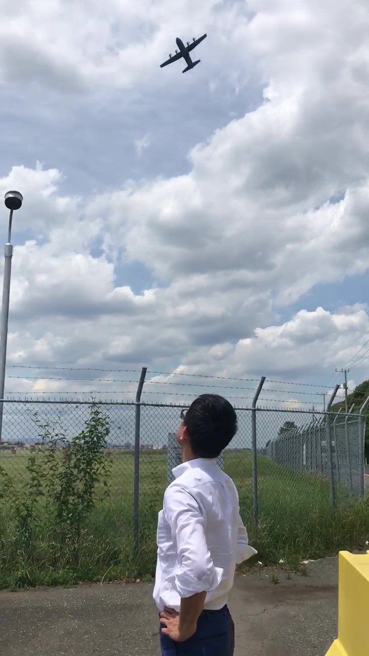 横田基地を取材